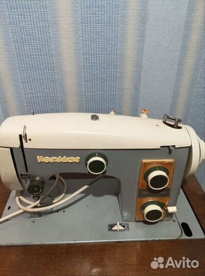 Швейная машинка бу веритас