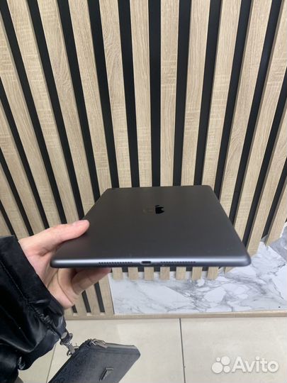 Apple iPad 7 на запчасти