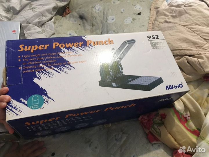 Дырокол 150 листов