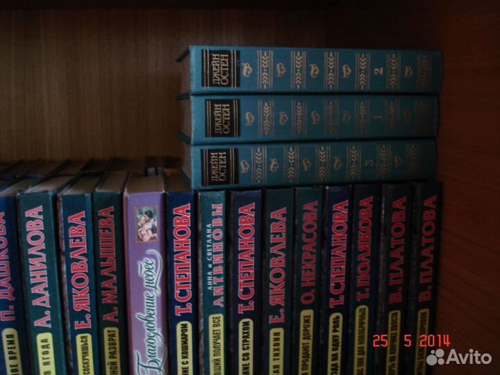 Продам книги