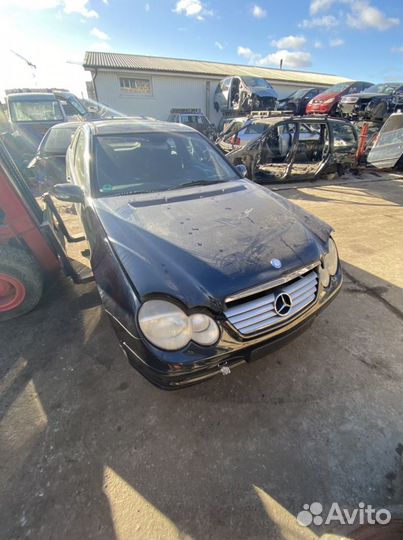 Мерседес 203 с класс