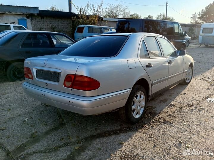 В разбор mercedes е200 classic мерседес 210