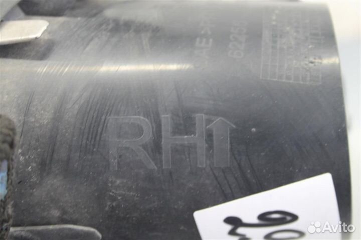 Накладка противотуманной фары правой Nissan Qas