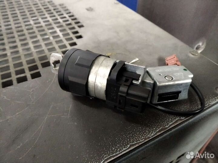 Замок зажигания Пежо Партнёр В9