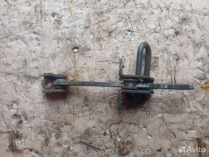 Ограничитель двери передний левый Opel Zafira A