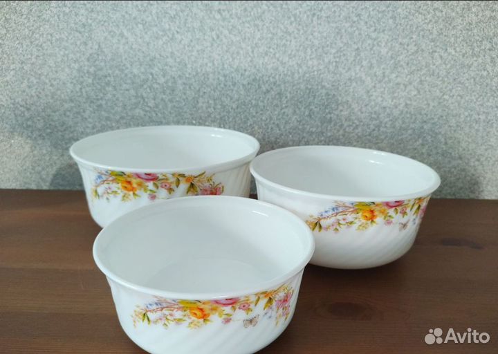 Набор керамических контейнеров с крышкой