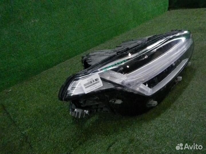 Фара правая Volvo XC90