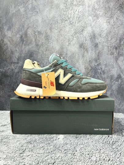 Кроссовки New Balance 1300