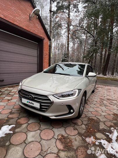 Hyundai Elantra 2.0 AT, 2016, 61 000 км