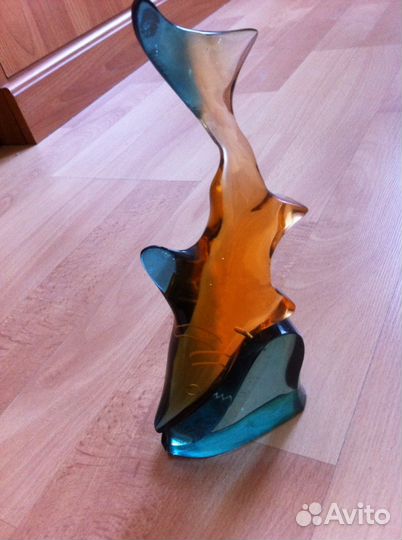 Статуэтка. Ваза цветное стекло