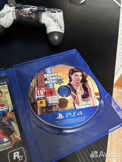 Диск на ps4 gta 5