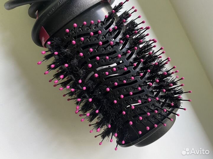 Фен-щетка для сушки и укладки волос