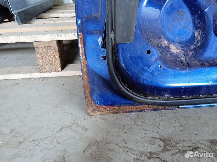 Дверь передняя правая BMW 3-Series E46