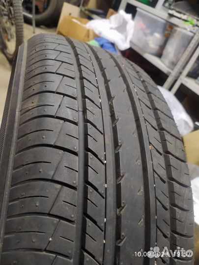 Yokohama dB Decibel E70 215/55 R17 94V