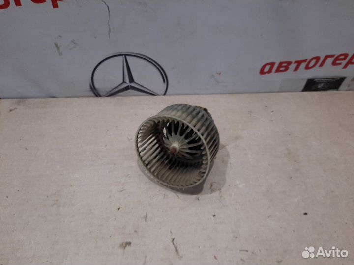 Мотор печки Mercedes C200 W204 271.950 2008