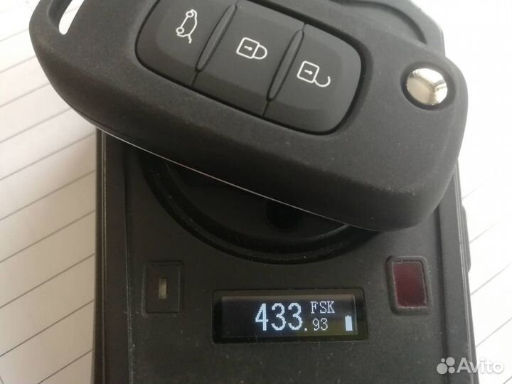 Новый оригинальный ключ Renault Рено 4A