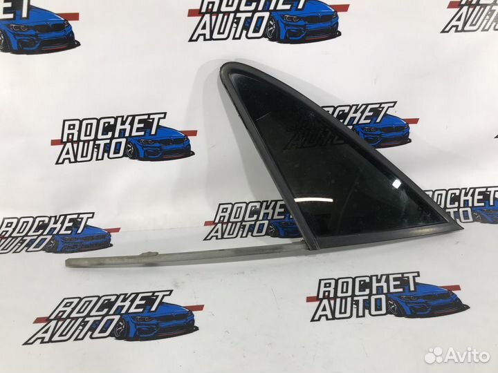 Форточка передней правой двери Peugeot 407 9202G1