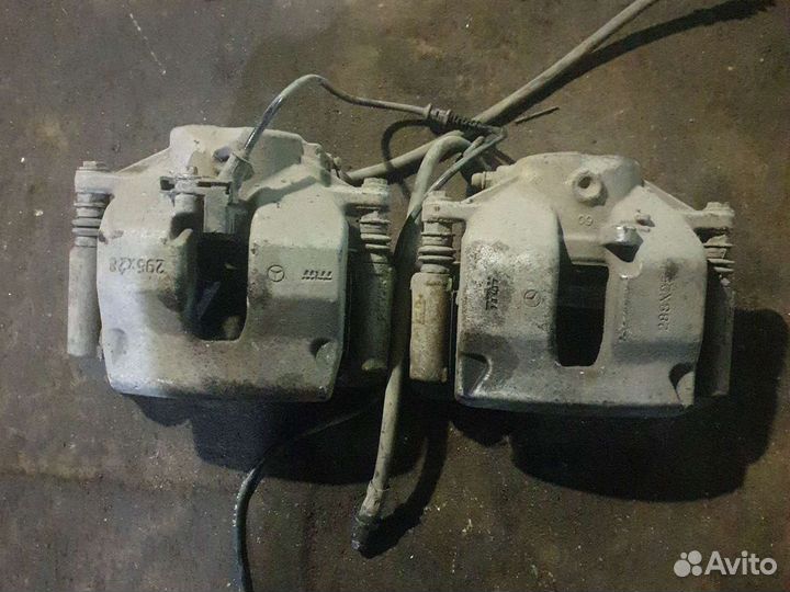 Передние суппорта мерседес w204 1.8