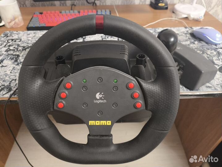 Руль Logitech momo racing