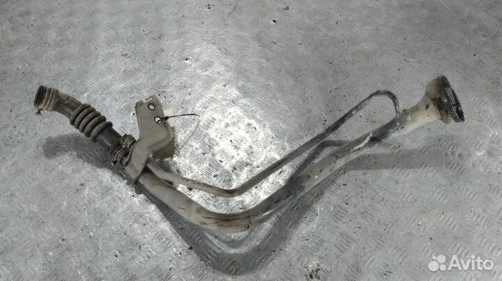 Горловина топливного бака Nissan Almera Tino (00-06)