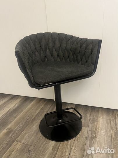 Барный стул