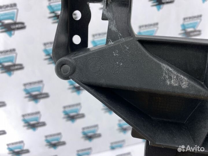 Кронштейн крыла передний левый Bmw X5 E70 N52B30AF