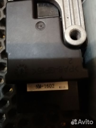 Моторчик люка ford explorer 5 BB5Z-15790