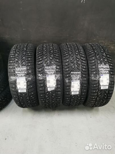 Royal Black Royal Stud II 245/50 R20