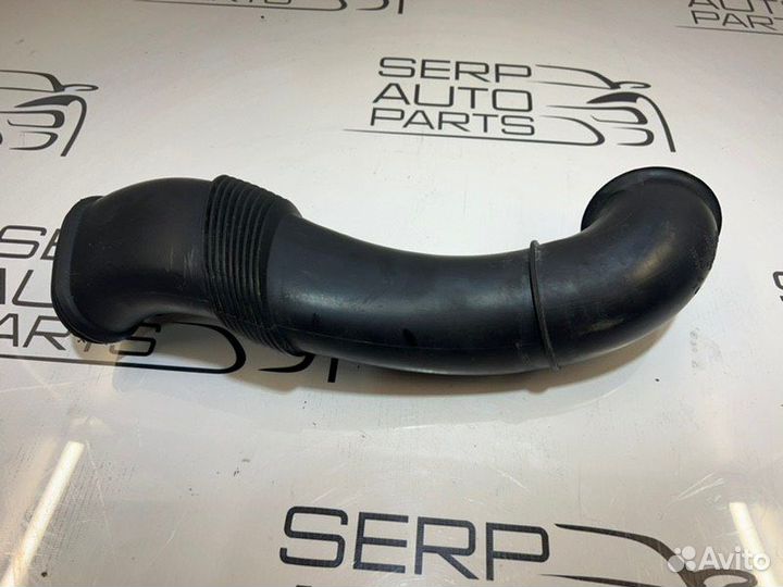 Патрубок воздушного фильтра Volkswagen Touareg 7L