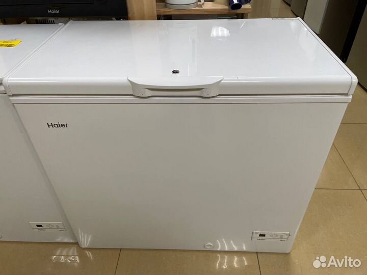 Морозильный ларь Haier HCE203R