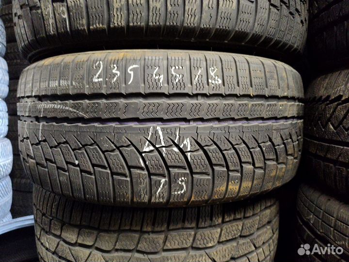 Nokian Tyres WR A4 235/45 R18