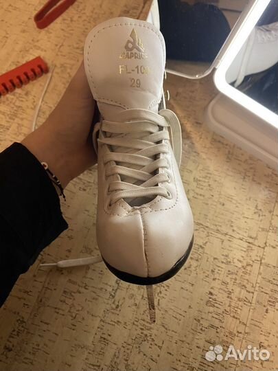 Коньки фигурные