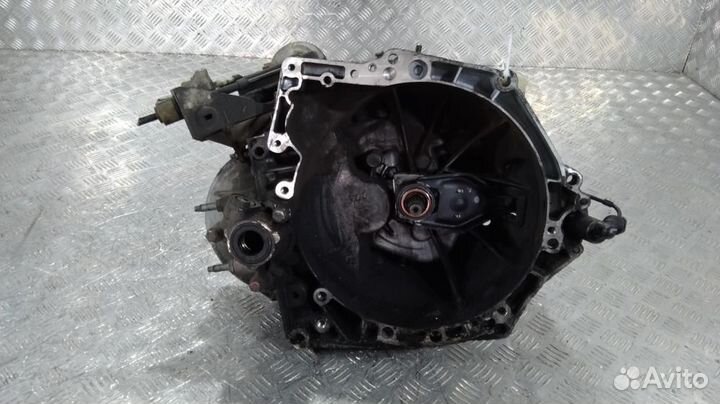 Б/У Б/У кпп механическая (МКПП) Снято с двигателя