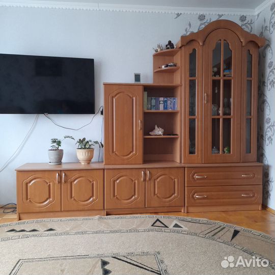 Стенка в гостиную бу