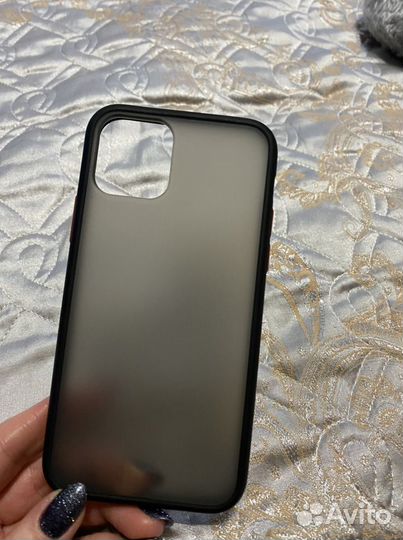 Чехлы и защитное стекло для 11 PRO