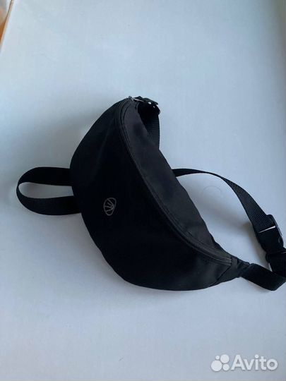 Поясная сумка бренда (sputnik)