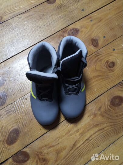 Лыжные ботинки детские 35-36