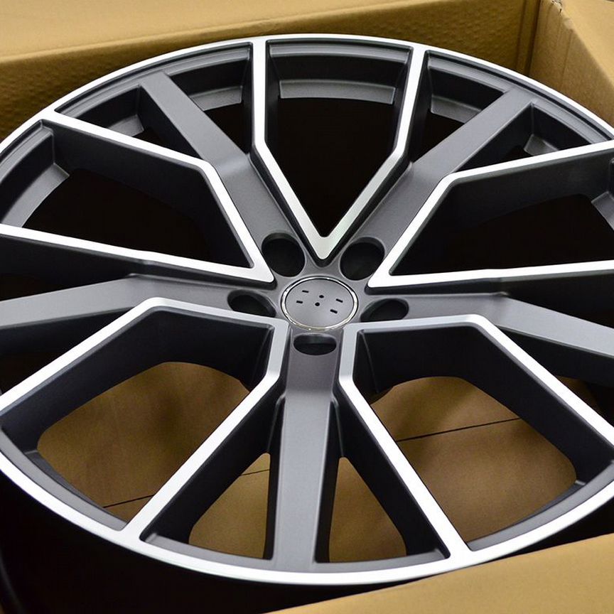 Диски R-21 для Ауди (Audi) Q7 II NEW Powcan BK5131 9.5x21/5x112 D66.45 ET25 msdg литой
