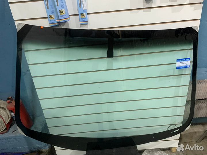 Лобовое стекло Kia Cerato