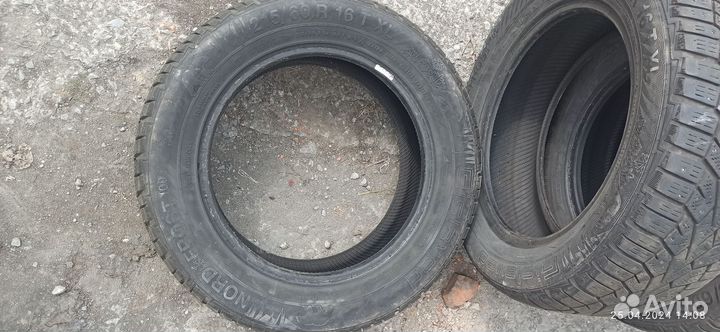 Gislaved NordFrost 100 215/60 R16
