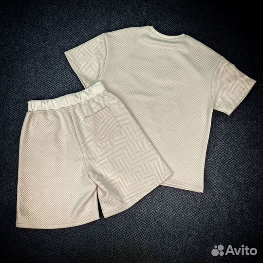 Костюмы Essentials (Магазин)