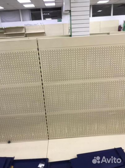 Кассовые боксы б/у,торговые стеллажи