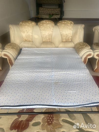 Диван раскладной бу и два кресла