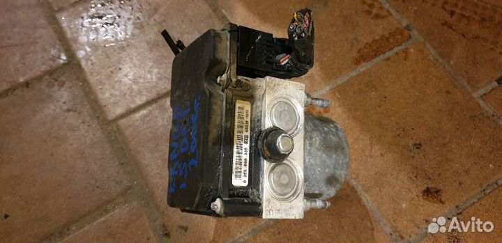 Блок ABS 0265800335 Renault Kangoo
