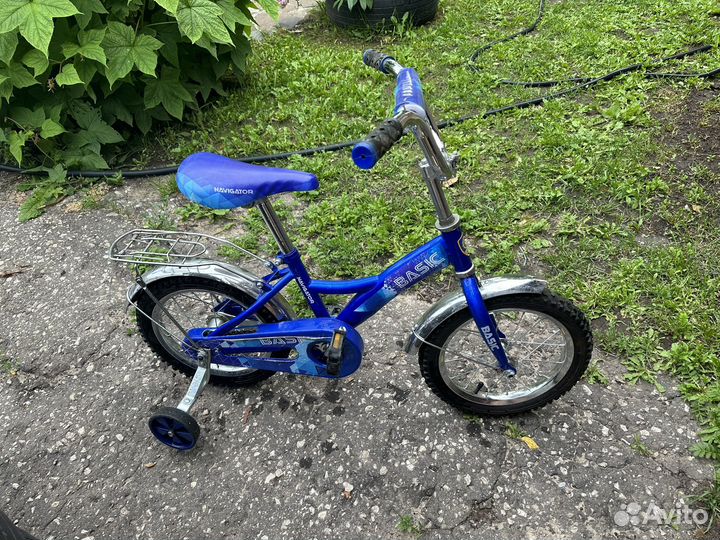 Велосипед детский четырехколесный