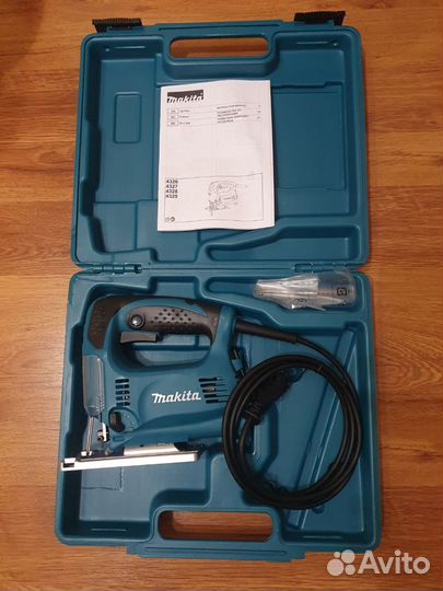 Электро лобзик makita 4329K