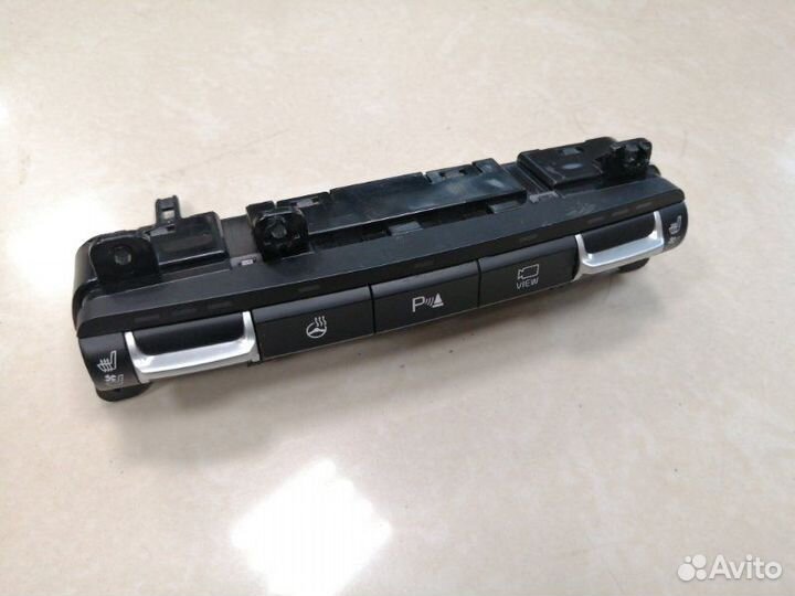 Блок кнопок Kia Stinger седан G4KL 2019