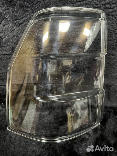 Стекло заднего фонаря фары левое Паджеро 4