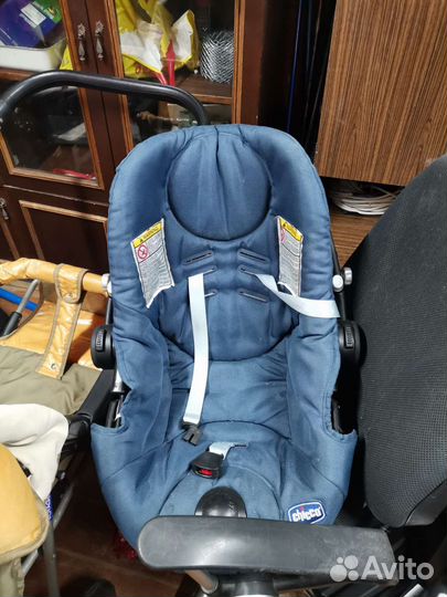 Автомобильное кресло от 0