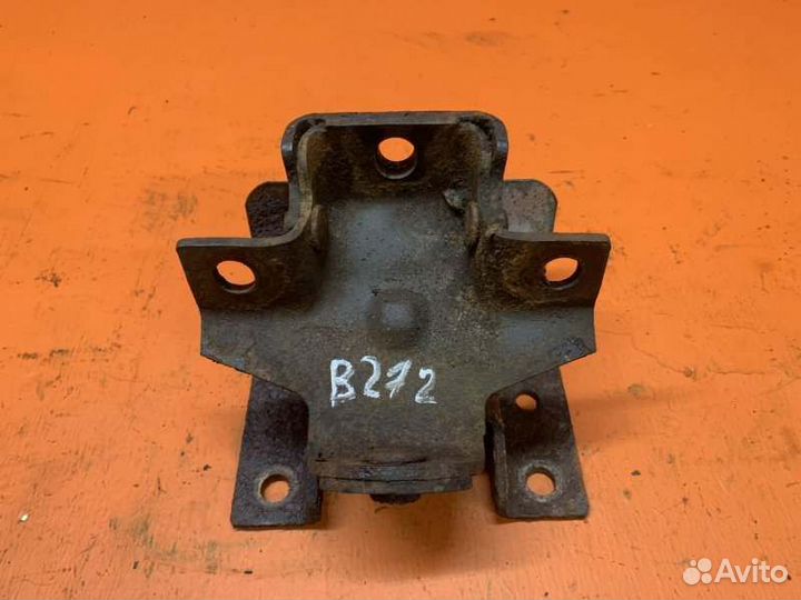 Подушка двигателя правая Hummer H2 6.0 2003